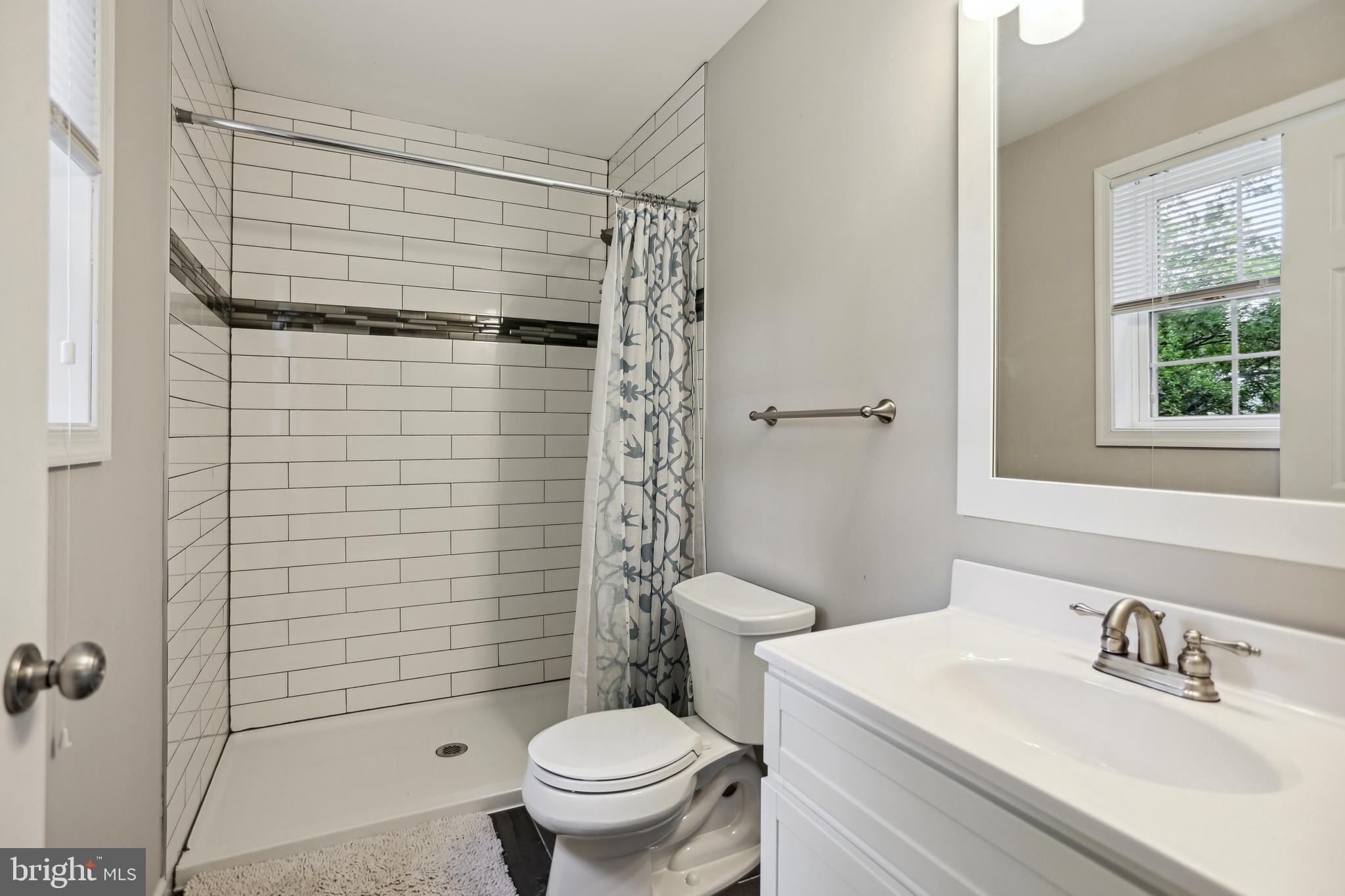 MT RAINIER - Residential