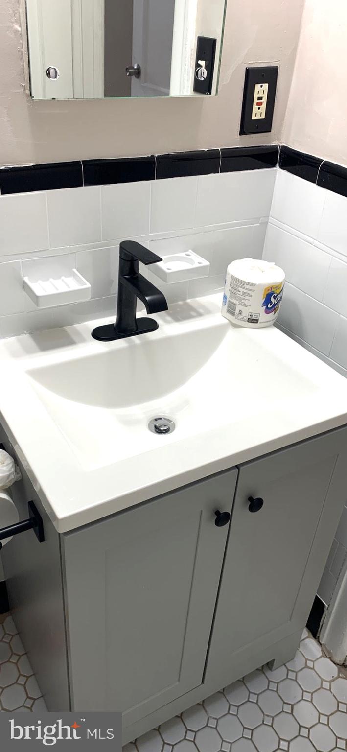 OLNEY - Residential Lease