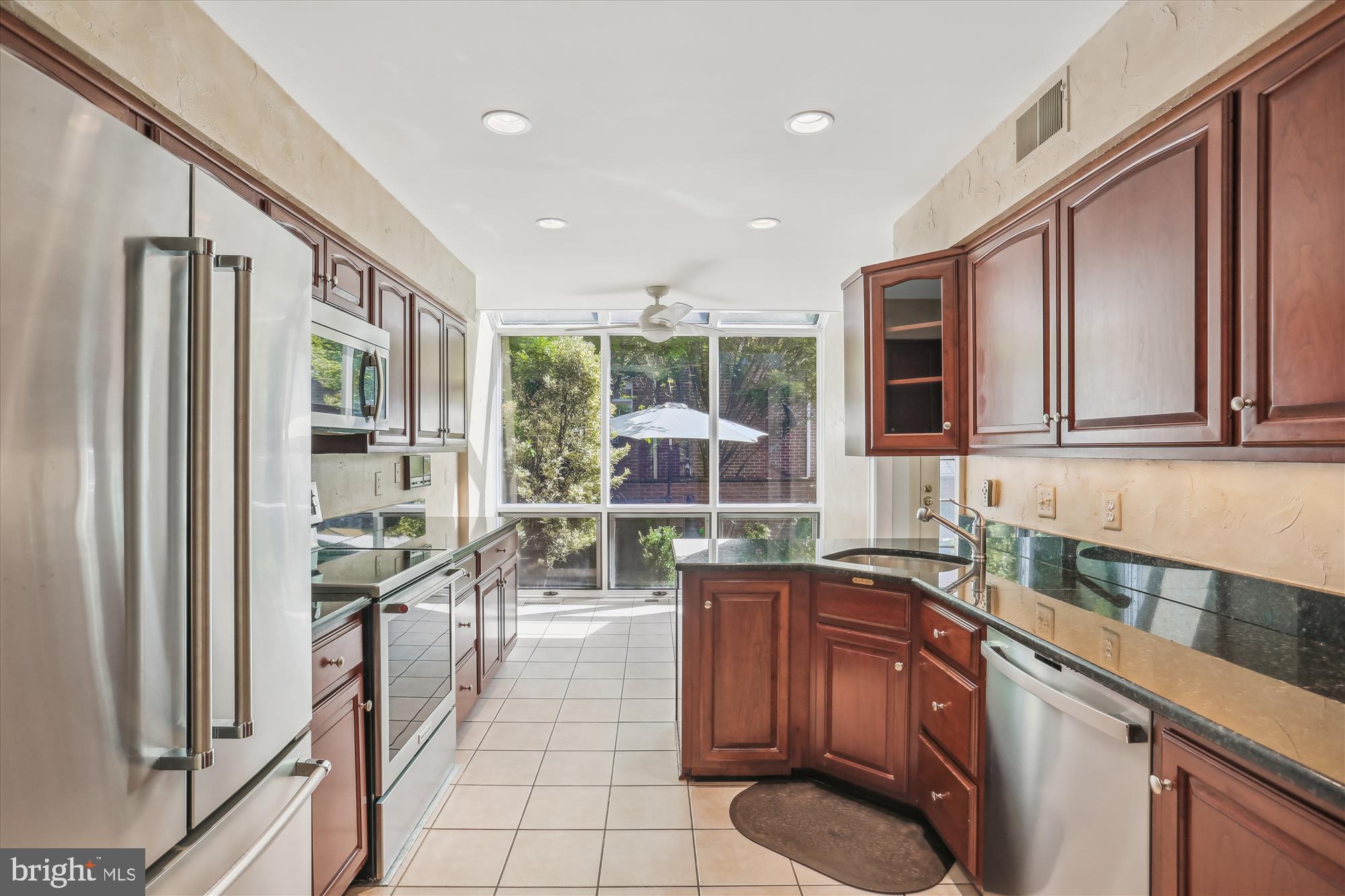 RIVERHILL - Residential