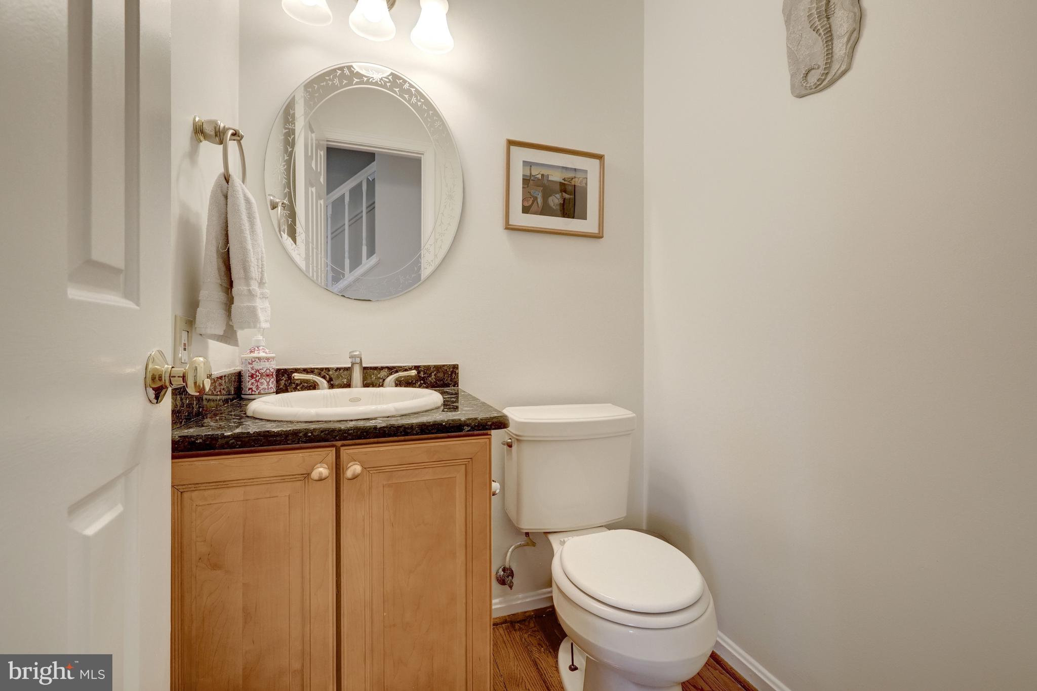 HOLLY KNOLL - Residential