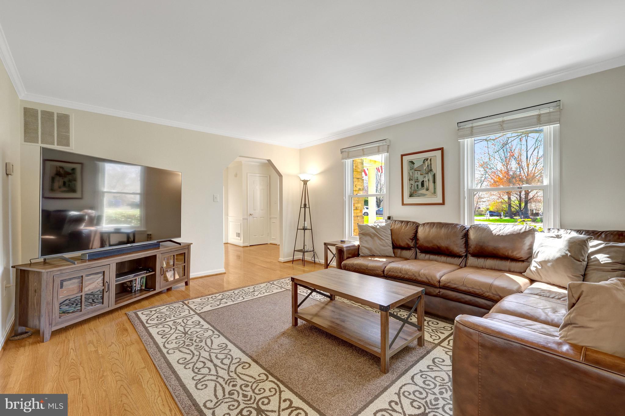 HOLLY KNOLL - Residential