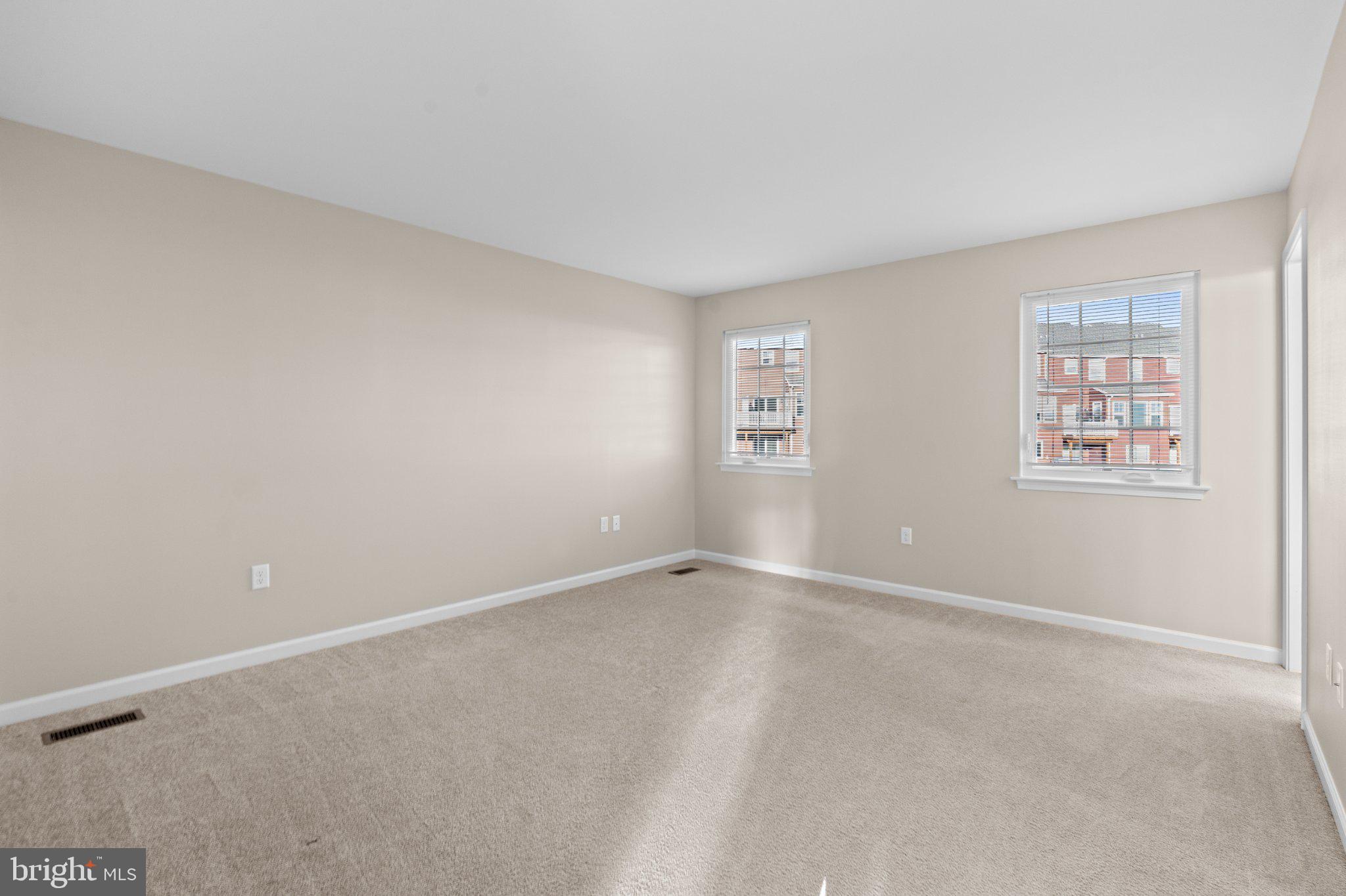 THE GATES - Residential