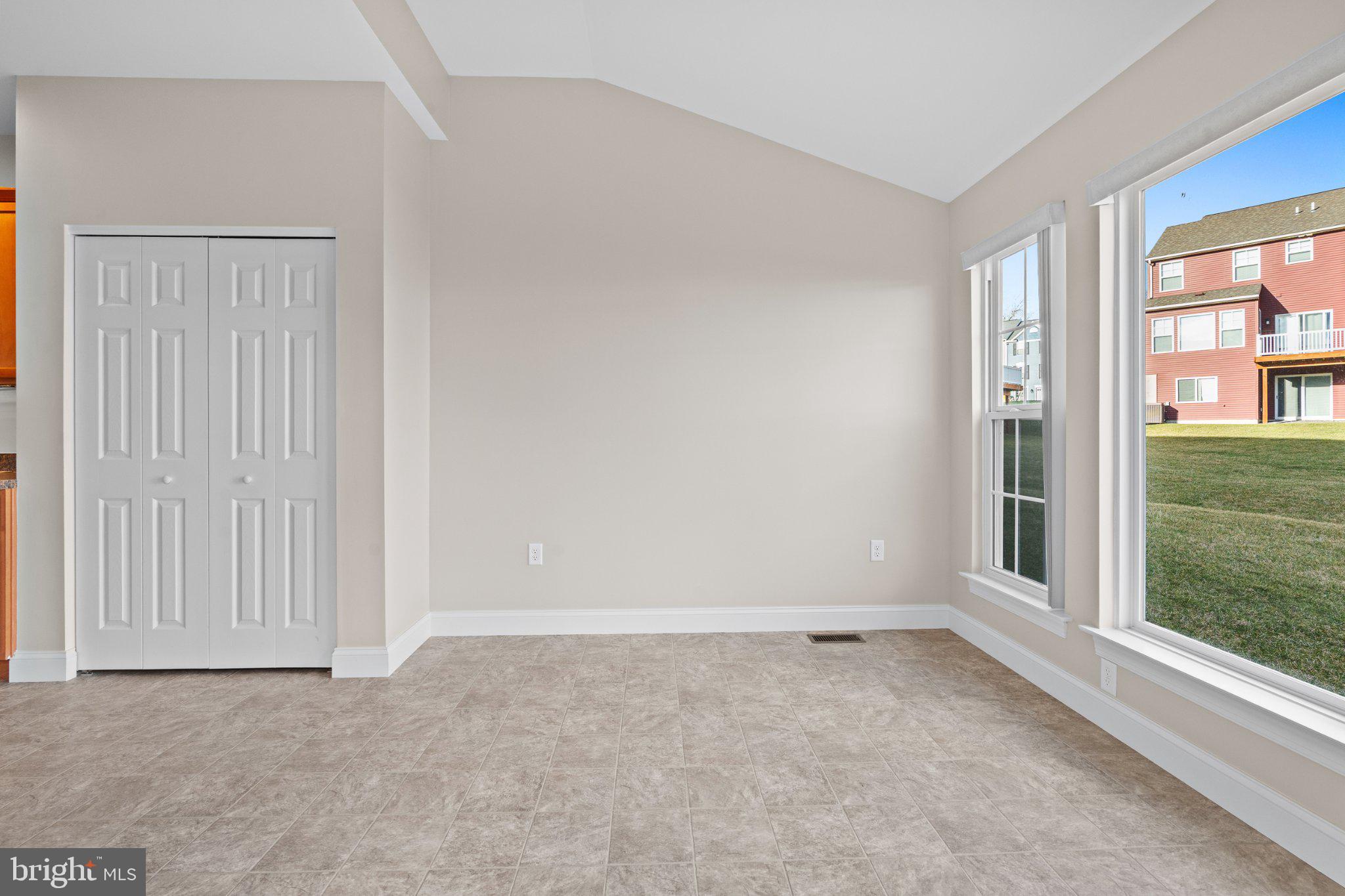 THE GATES - Residential