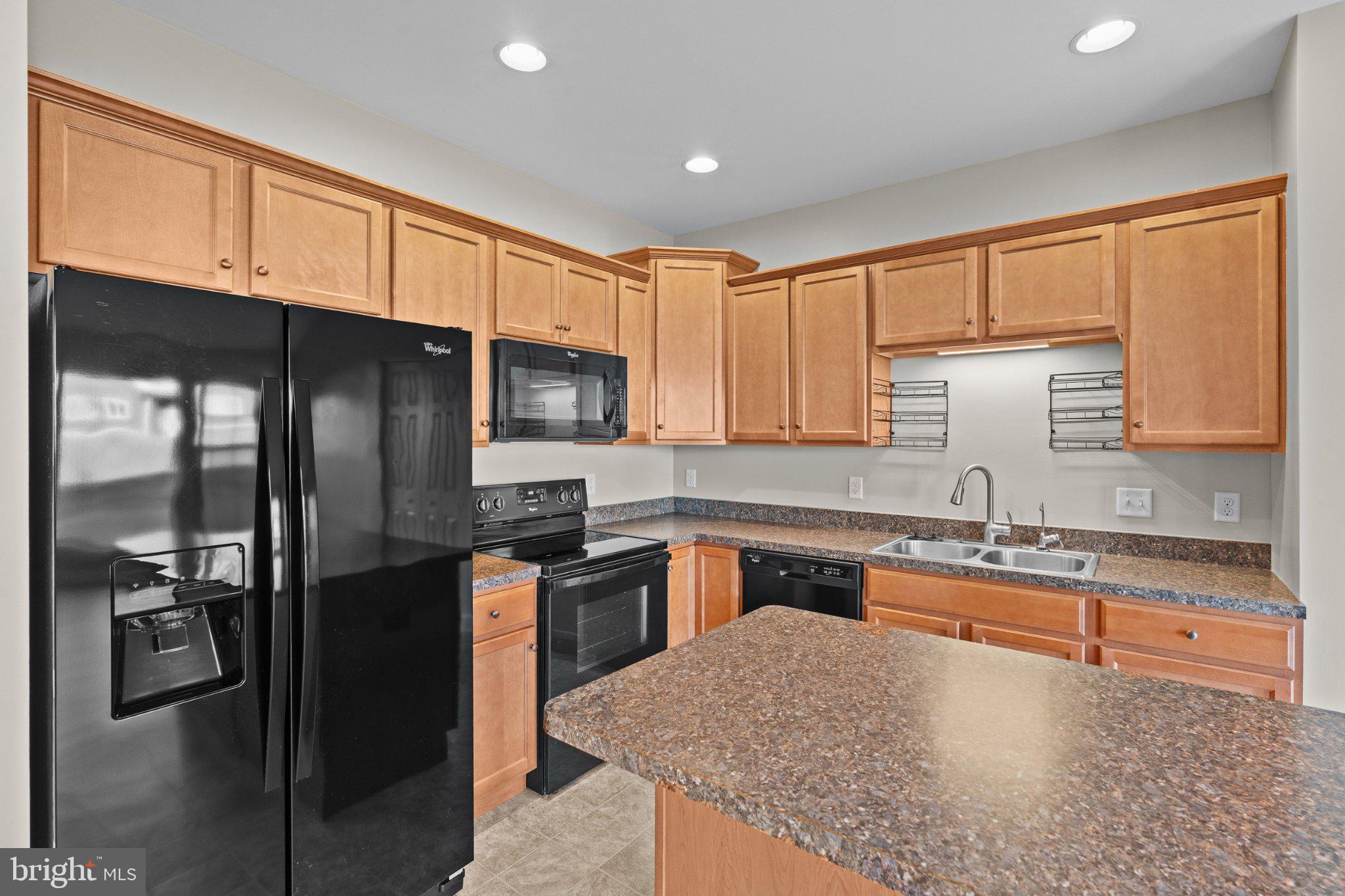 THE GATES - Residential