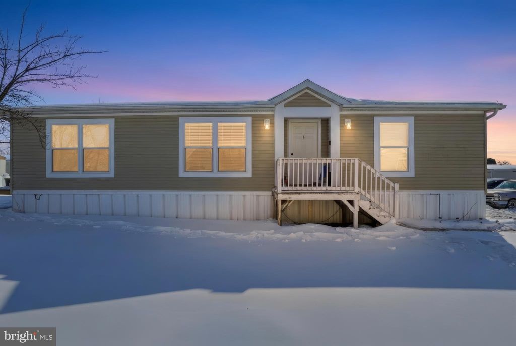 Photo of 206 Chesapeake Estates, THOMASVILLE, PA 17364 (MLS # PAYK2096496)