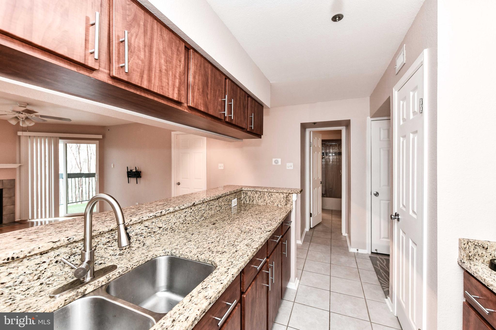 PARK CENTER - Residential Lease