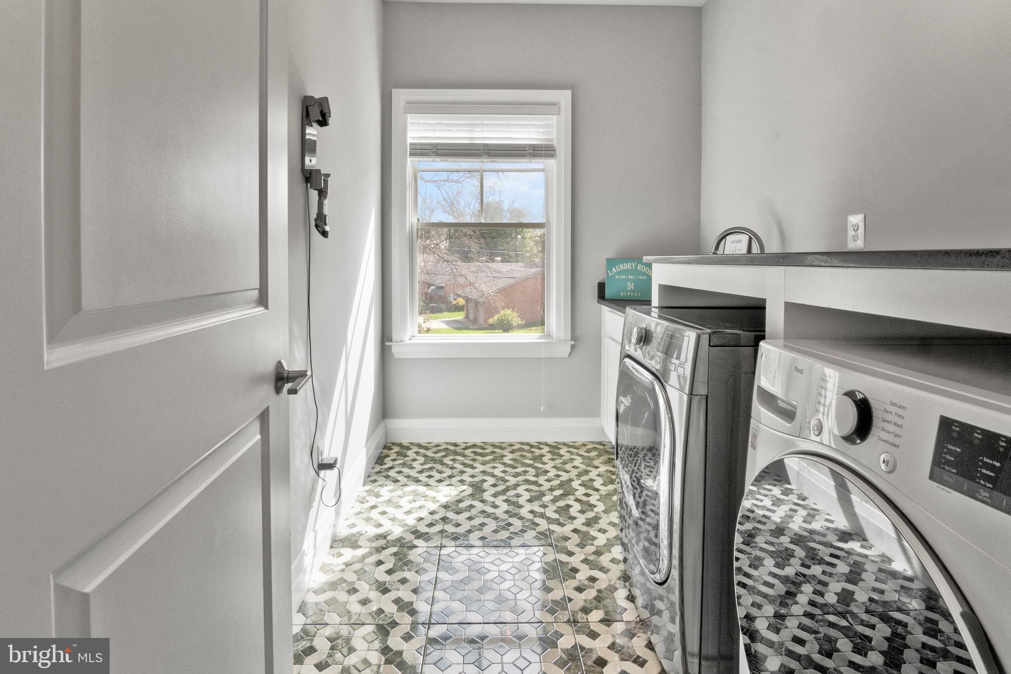 ARLINGWOOD - Residential