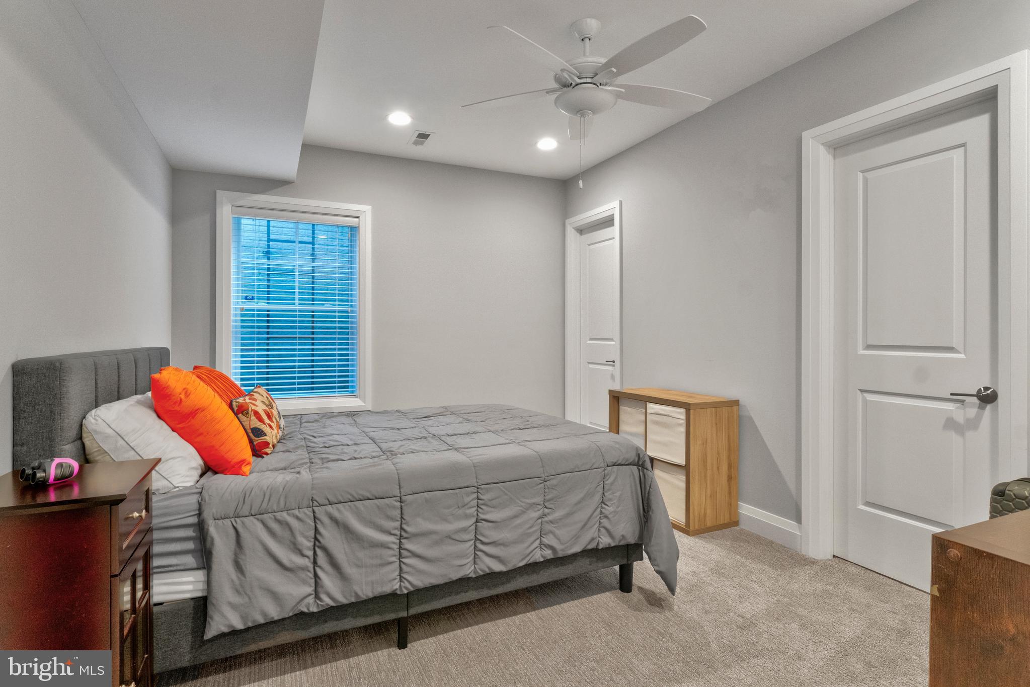 ARLINGWOOD - Residential