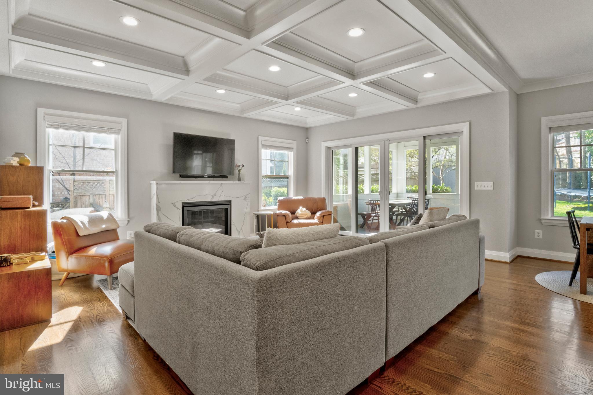 ARLINGWOOD - Residential