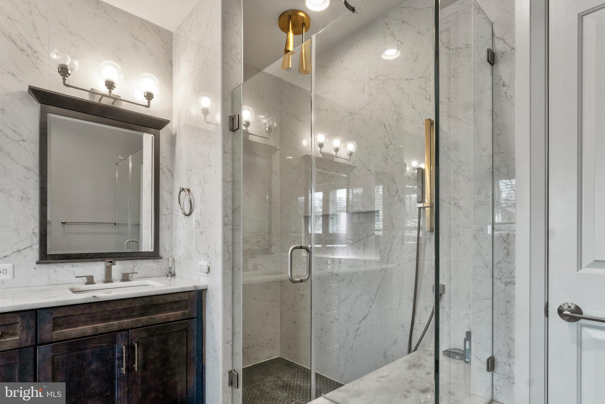 ARLINGWOOD - Residential