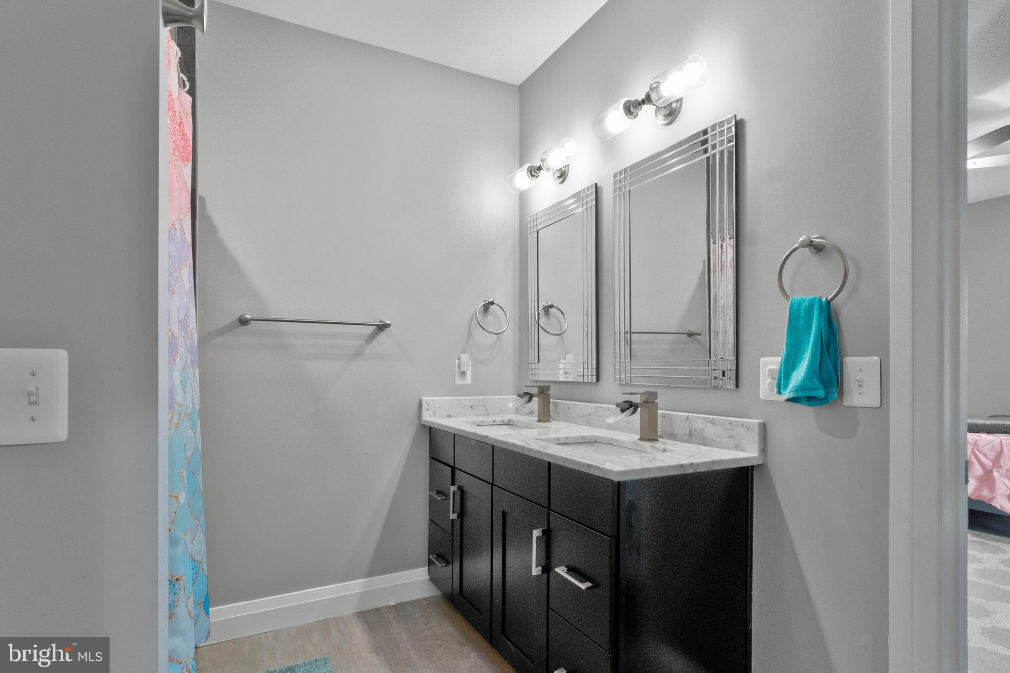 ARLINGWOOD - Residential