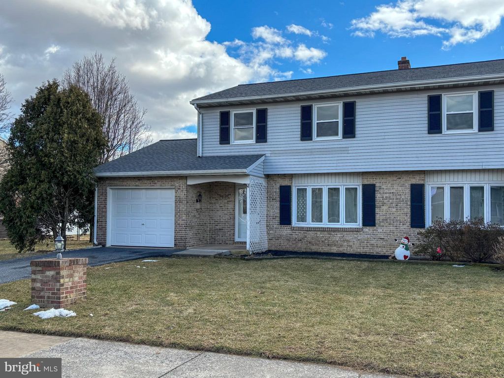 Photo of 216 Fausnacht Drive, DENVER, PA 17517 (MLS # PALA2063972)