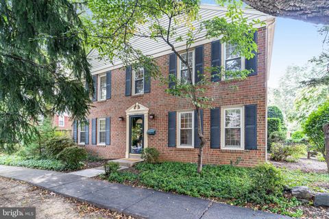 2349 HORSEFERRY COURT RESTON VA 20191