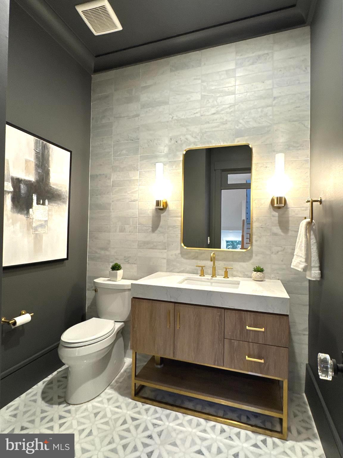 CHESTERBROOK WOODS - Residential