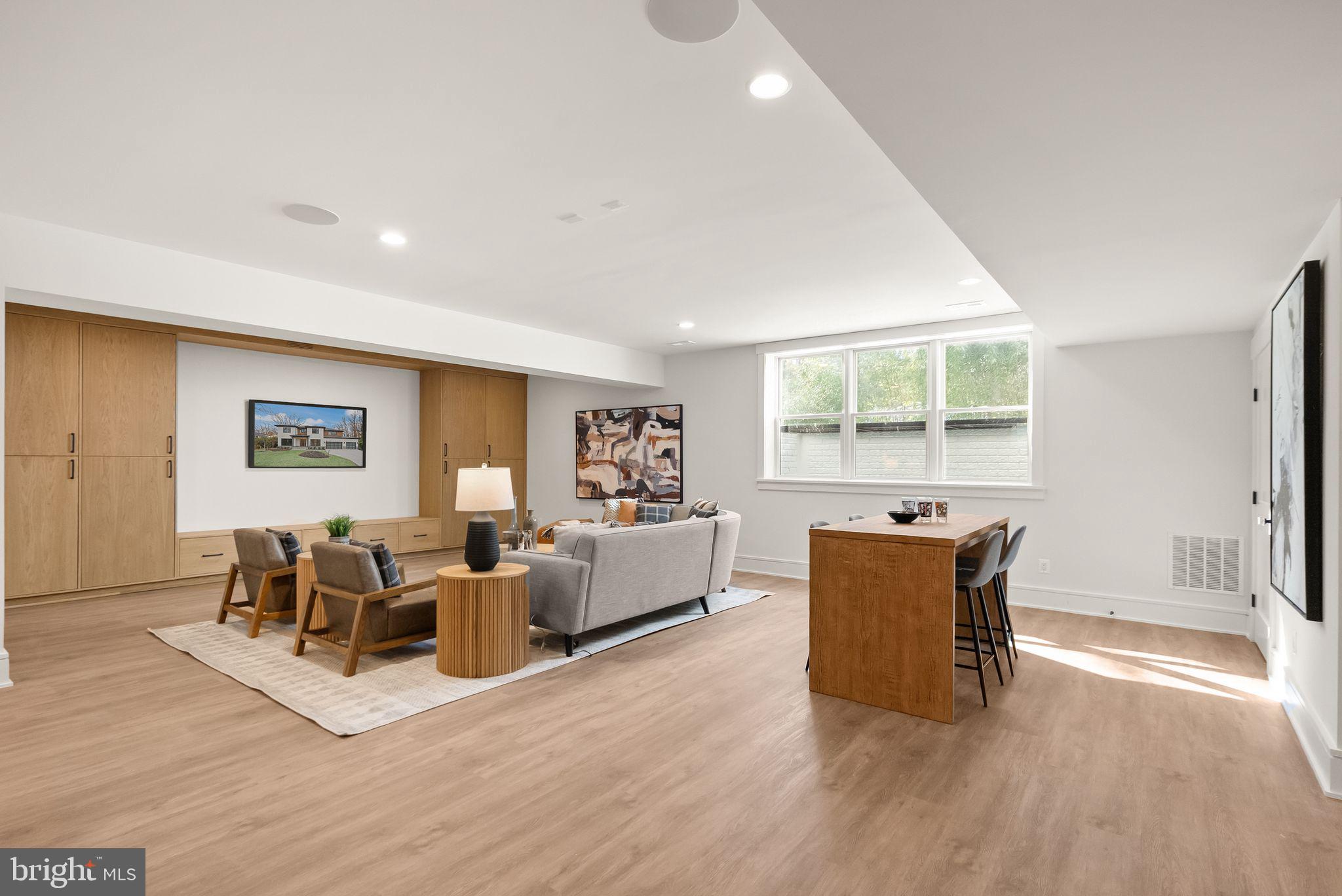 CHESTERBROOK WOODS - Residential