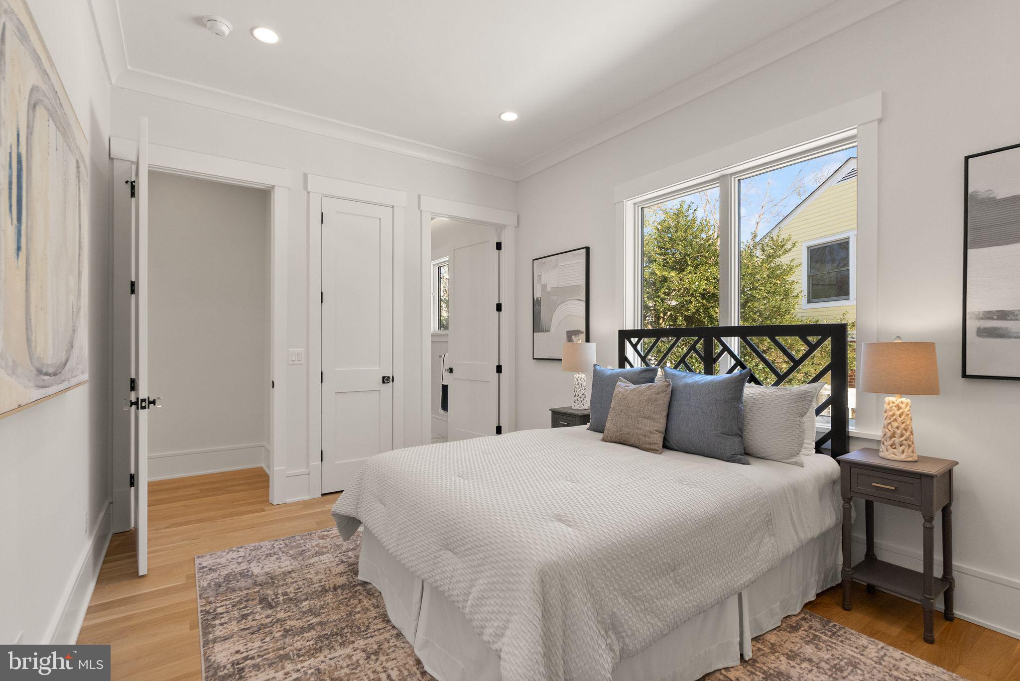 CHESTERBROOK WOODS - Residential