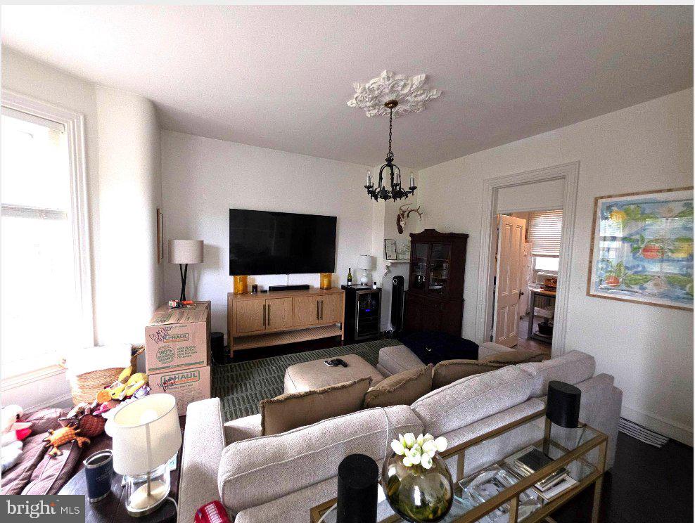 113 4TH STREET SE B
