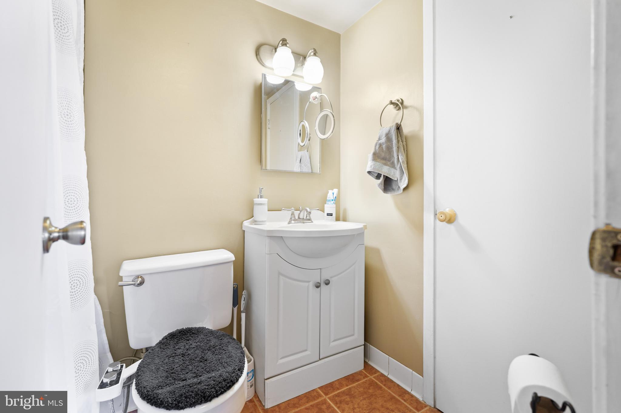 WOODSIDE SQUARE - Residential