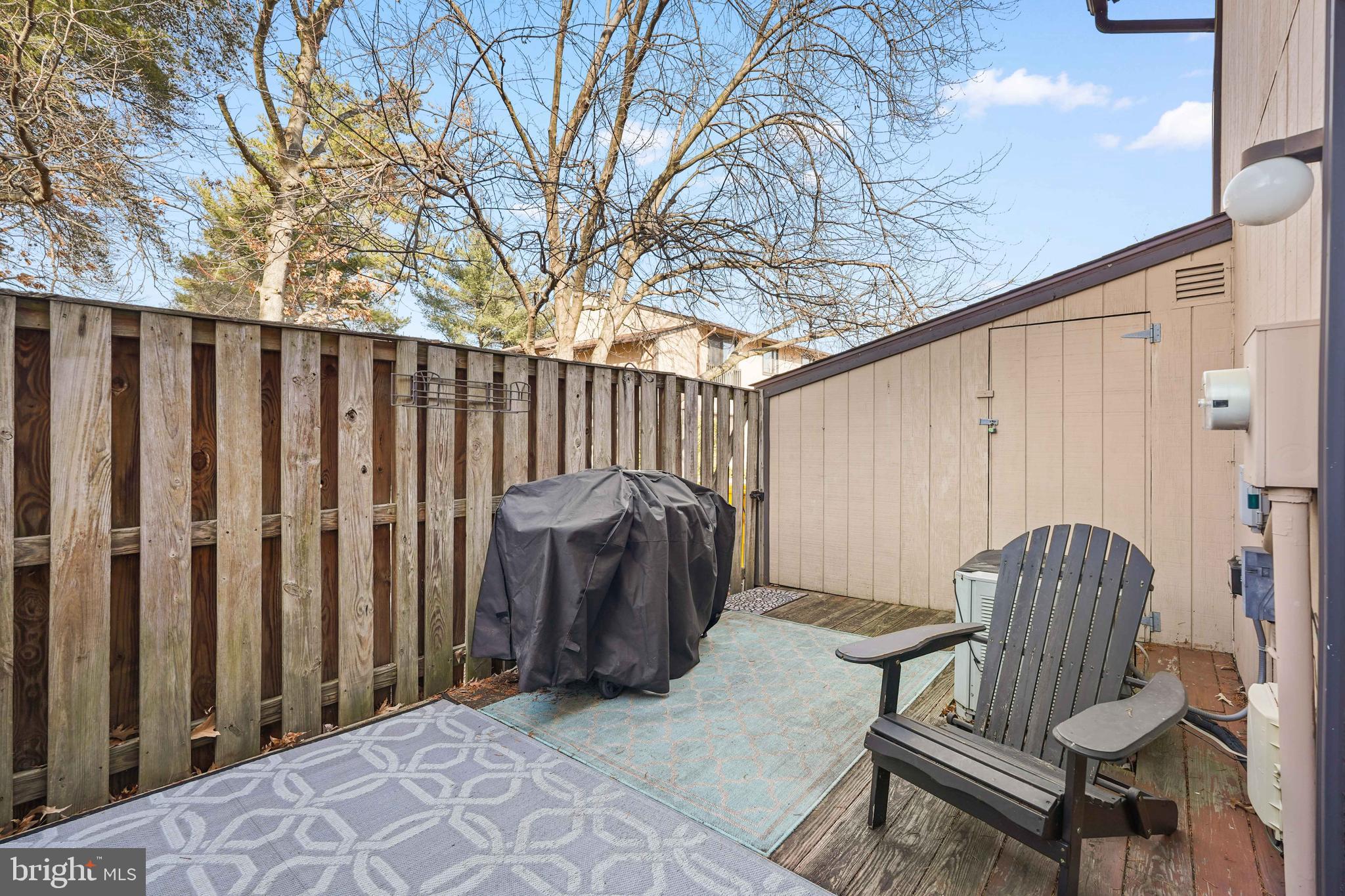 WOODSIDE SQUARE - Residential