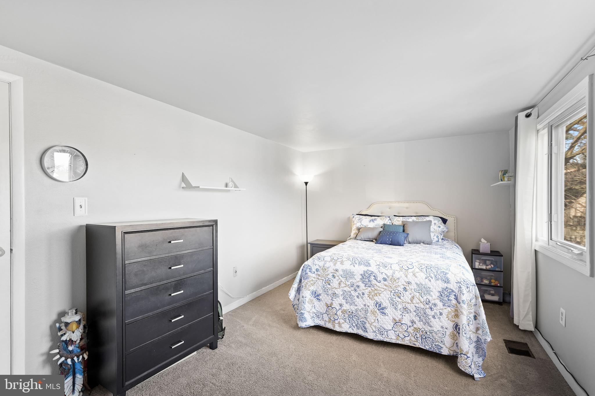 WOODSIDE SQUARE - Residential