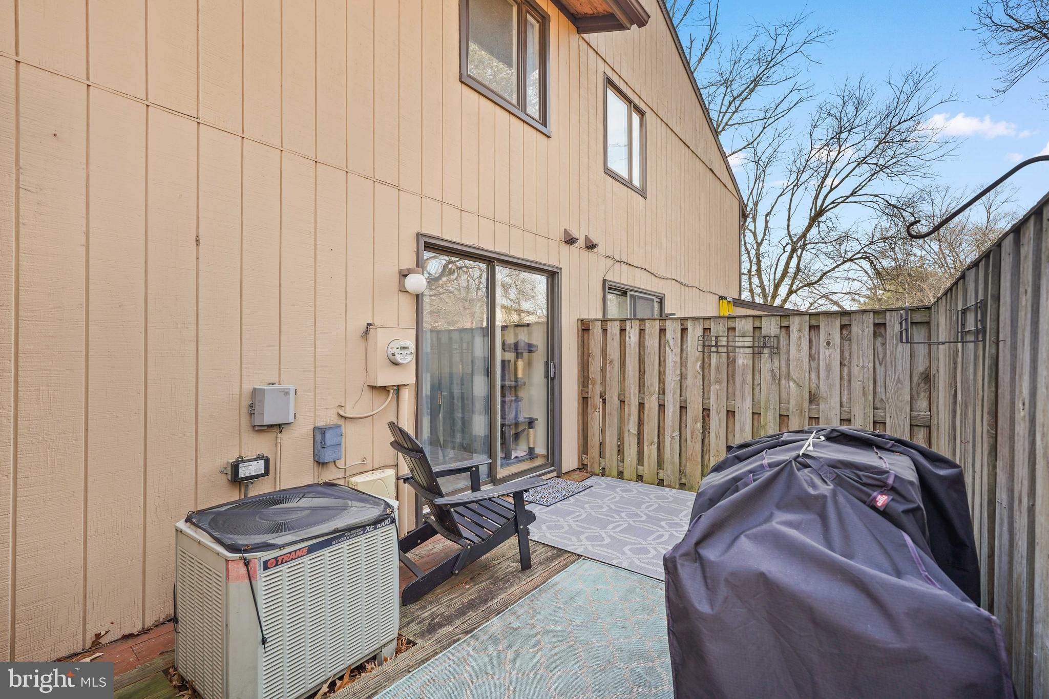 WOODSIDE SQUARE - Residential