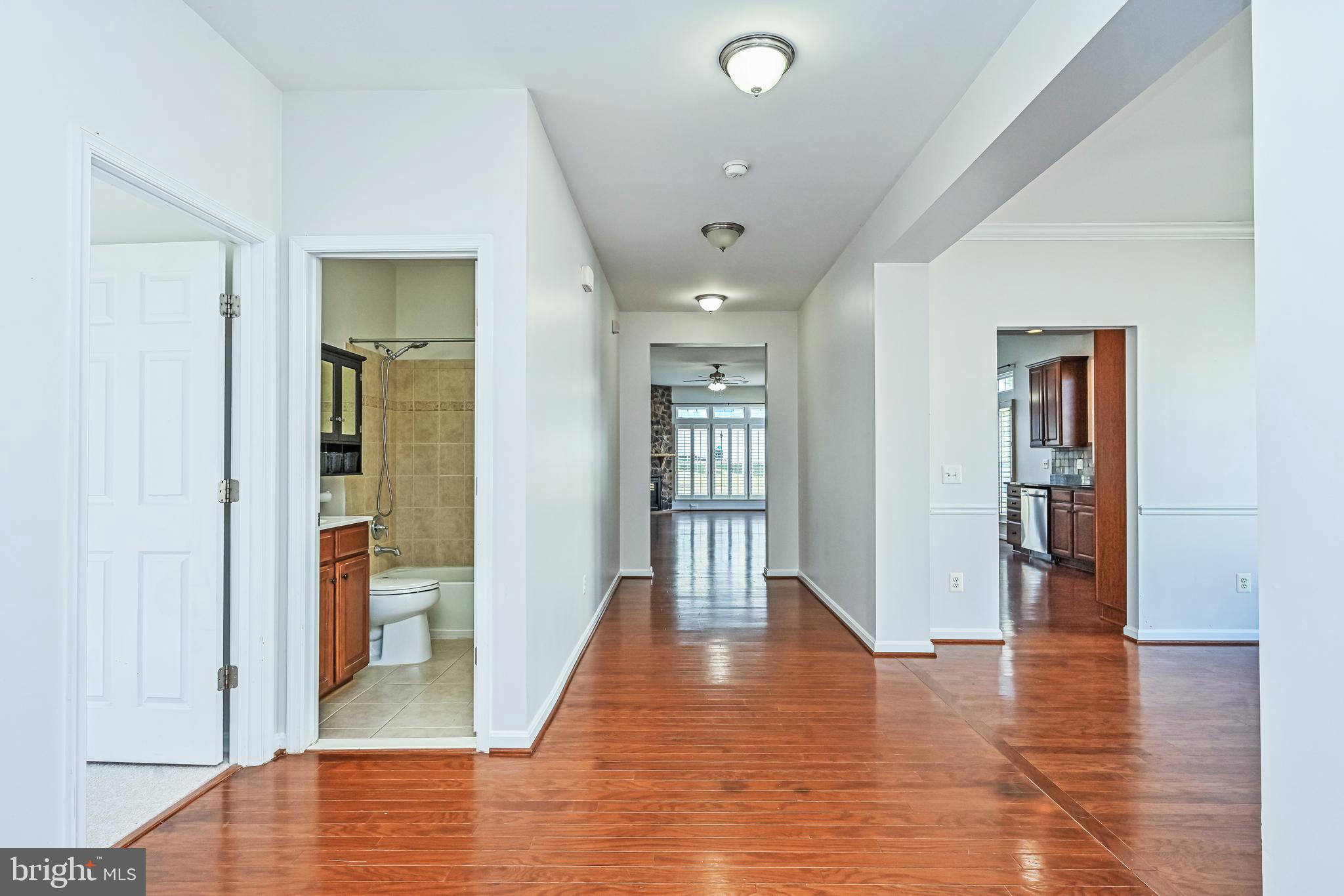 FOUR SEASONS IN HISTORIC VIRGINIA - Residential