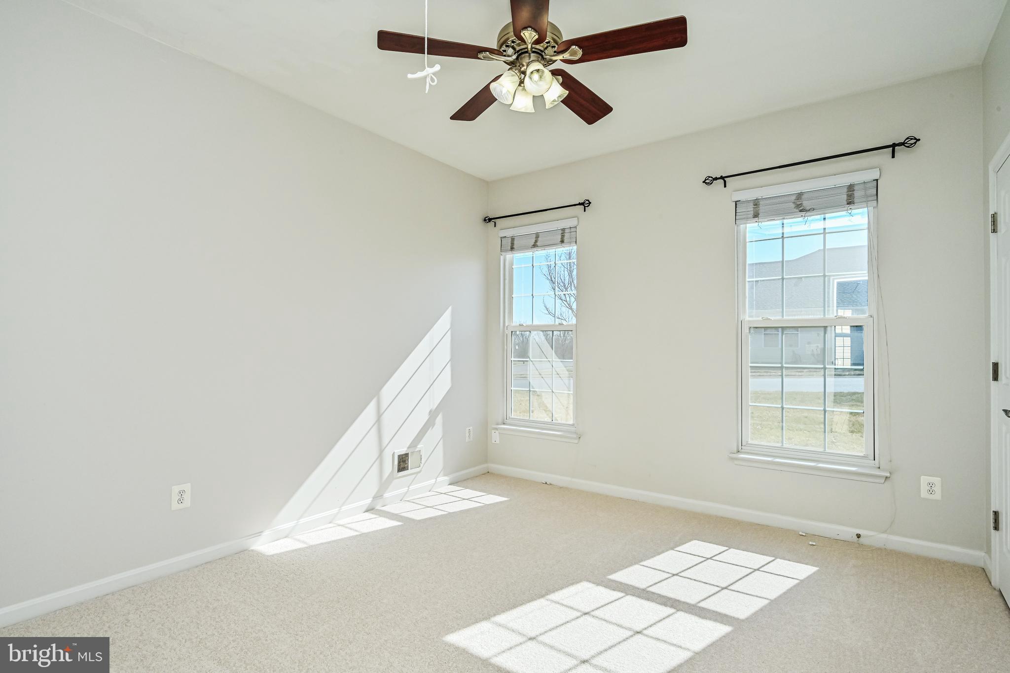 FOUR SEASONS IN HISTORIC VIRGINIA - Residential