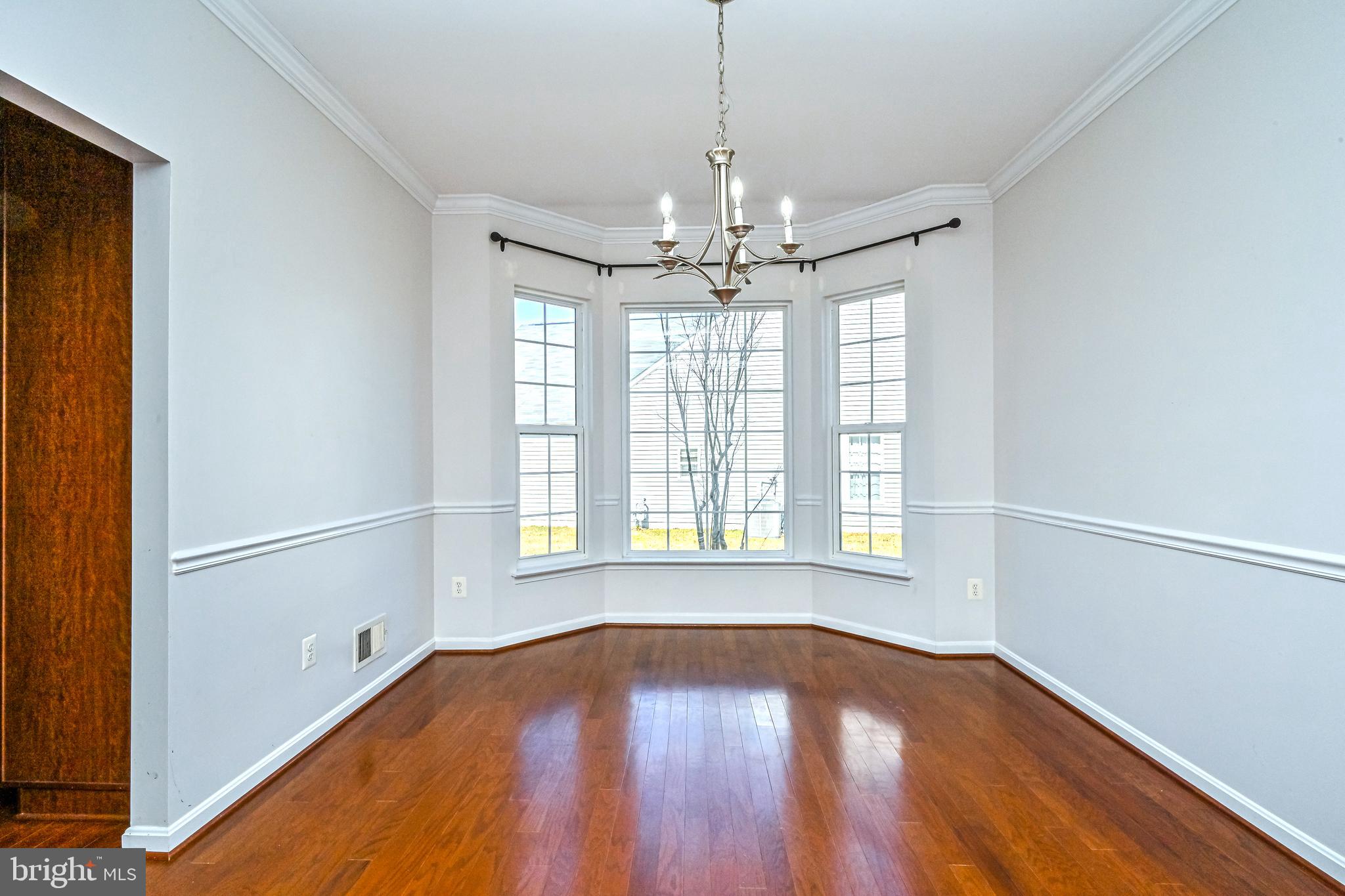 FOUR SEASONS IN HISTORIC VIRGINIA - Residential