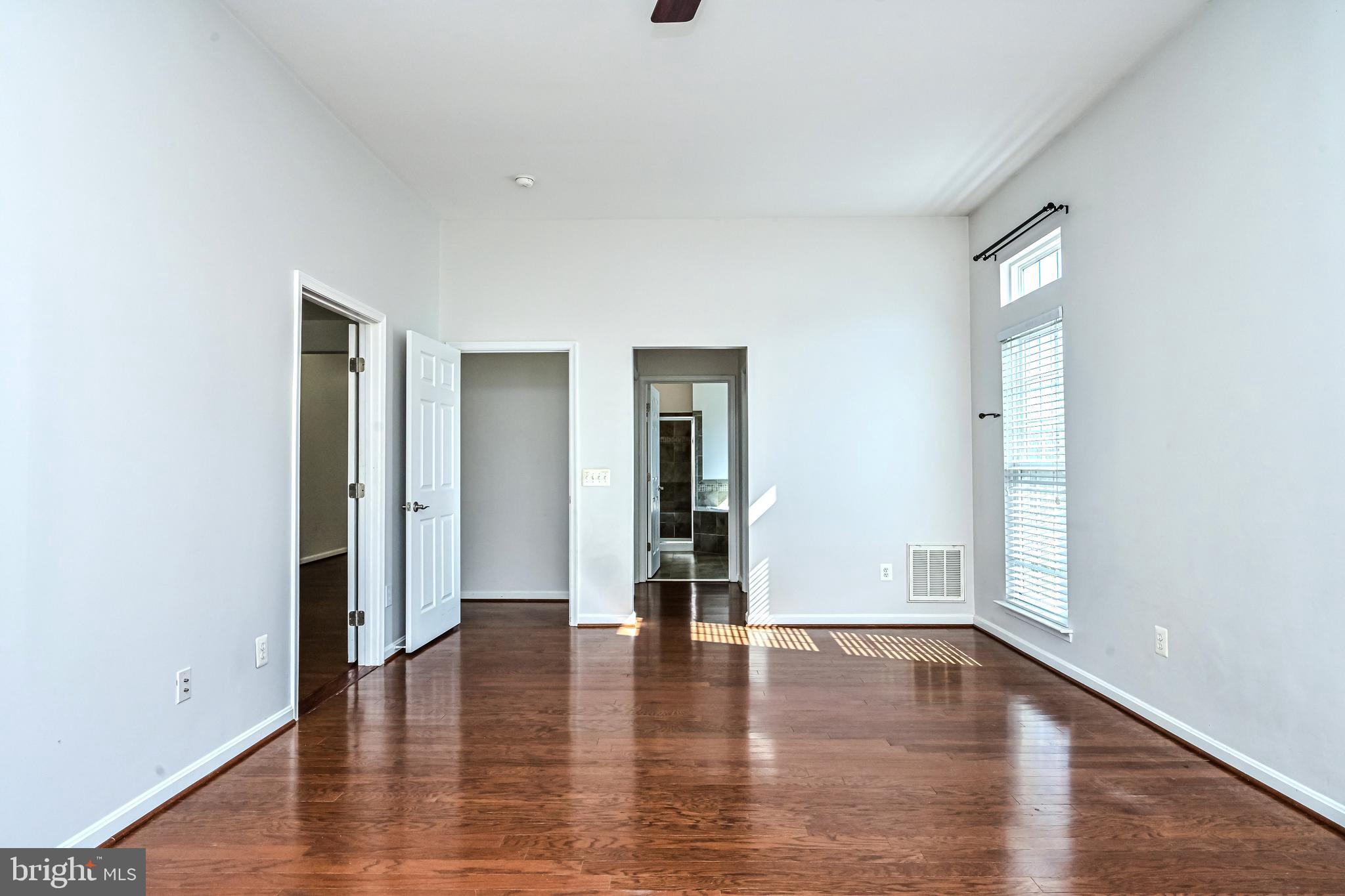 FOUR SEASONS IN HISTORIC VIRGINIA - Residential