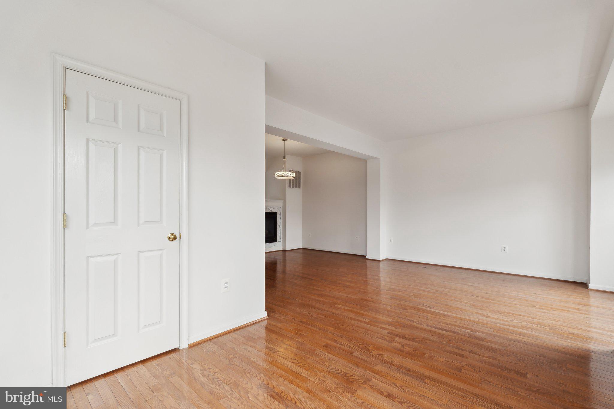 ASHBROOK VILLAGE - Residential Lease