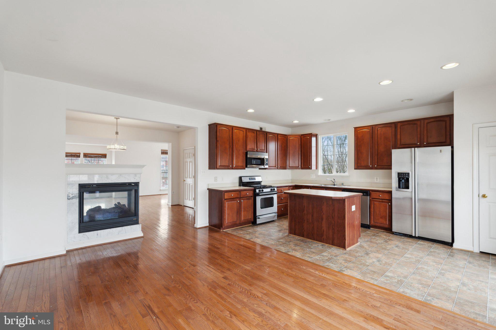 ASHBROOK VILLAGE - Residential Lease