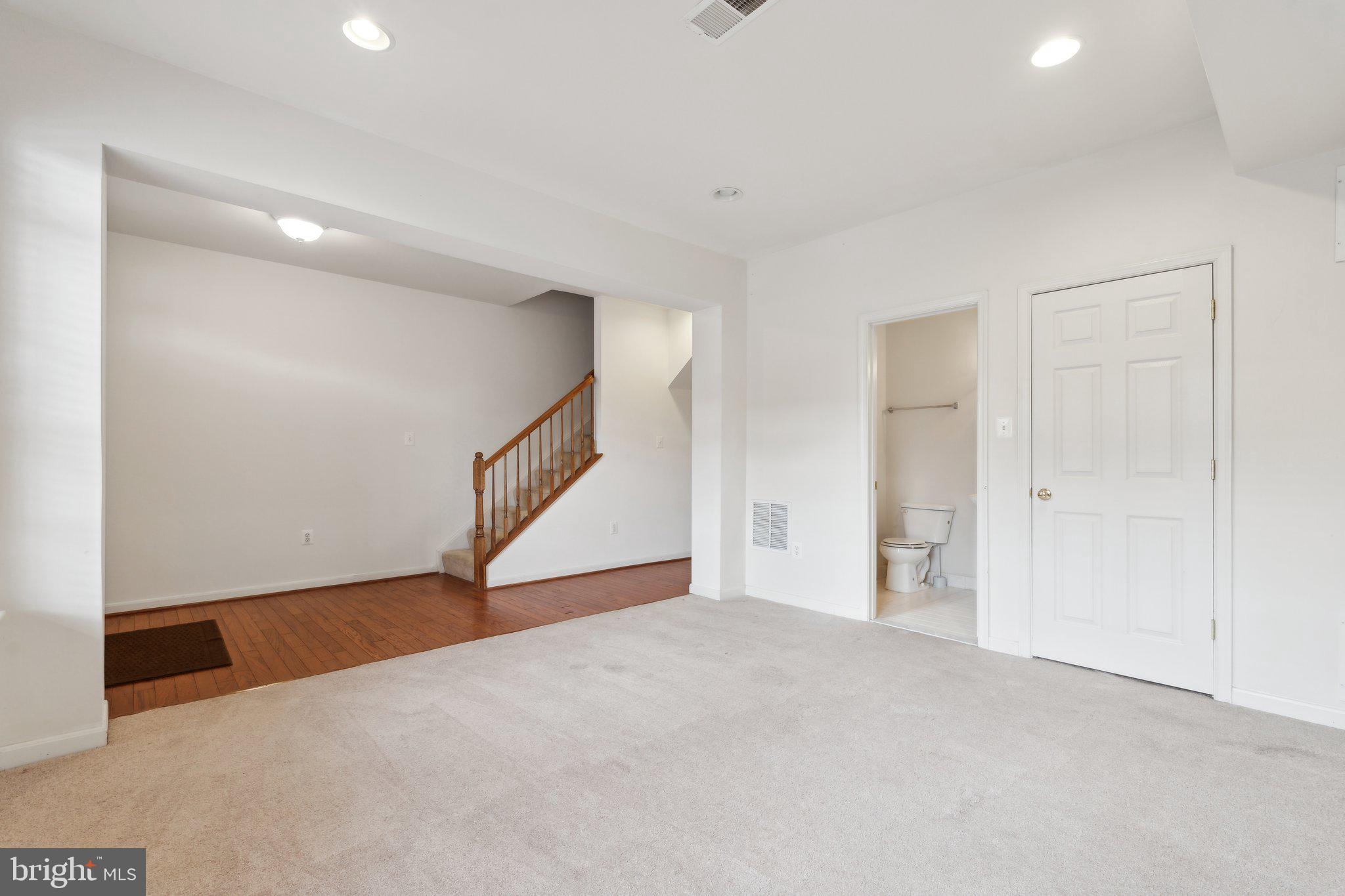 ASHBROOK VILLAGE - Residential Lease