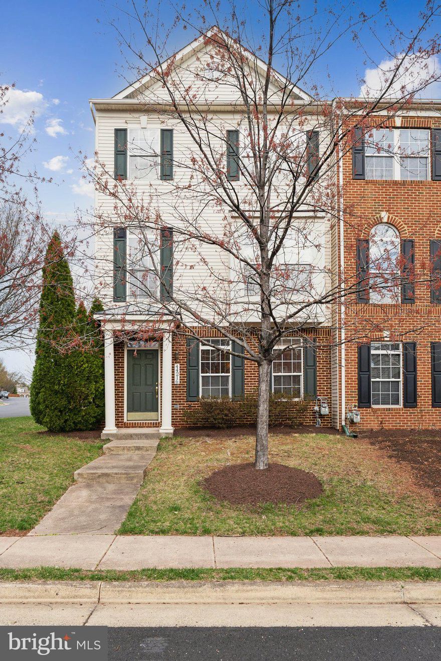 This beautiful 3-level townhome boasts 3 bedrooms, 2 full and 2 half bathrooms, with over 2,200 square feet of living space. Step into the lower level, which features a versatile office, study, or rec room and a convenient half bath. The spacious kitchen has many cabinets, a large island, and a generous breakfast nook/dining area on the main level. A striking 3-sided fireplace separates the living room and family room, creating a cozy atmosphere and ample dining table space. A tucked-away half bath is located in the corner of the family room. The expansive primary suite upstairs includes a walk-in closet and a luxurious bathroom with a separate shower and soaking tub. The laundry room is conveniently adjacent to the owner's suite, and there is also a full bathroom and two additional bedrooms. The townhome offers a 2-car rear-entry garage with extra guest parking on the street.

Located in a prime area, this home provides easy access to shopping, dining, entertainment, and recreational activities. Popular One Loudoun, and Ashburn Village offers a variety of restaurants, a movie theater, and upscale shopping. Harris Teeter, Lidl, and Trader Joe's are all less than a 2-minute drive away. Commuters will appreciate the proximity to Route 7, 28, and the 267 toll road. The community also features a pool and tot lots, adding to the appeal of this fantastic location.