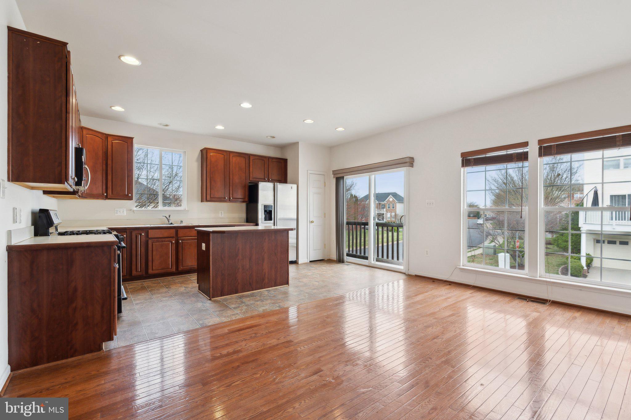 ASHBROOK VILLAGE - Residential Lease