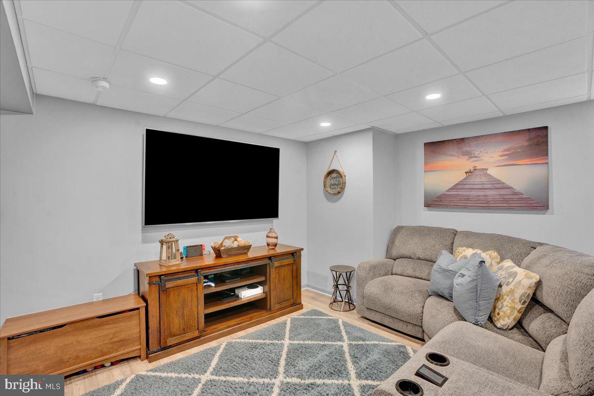 STONEGATE - Residential