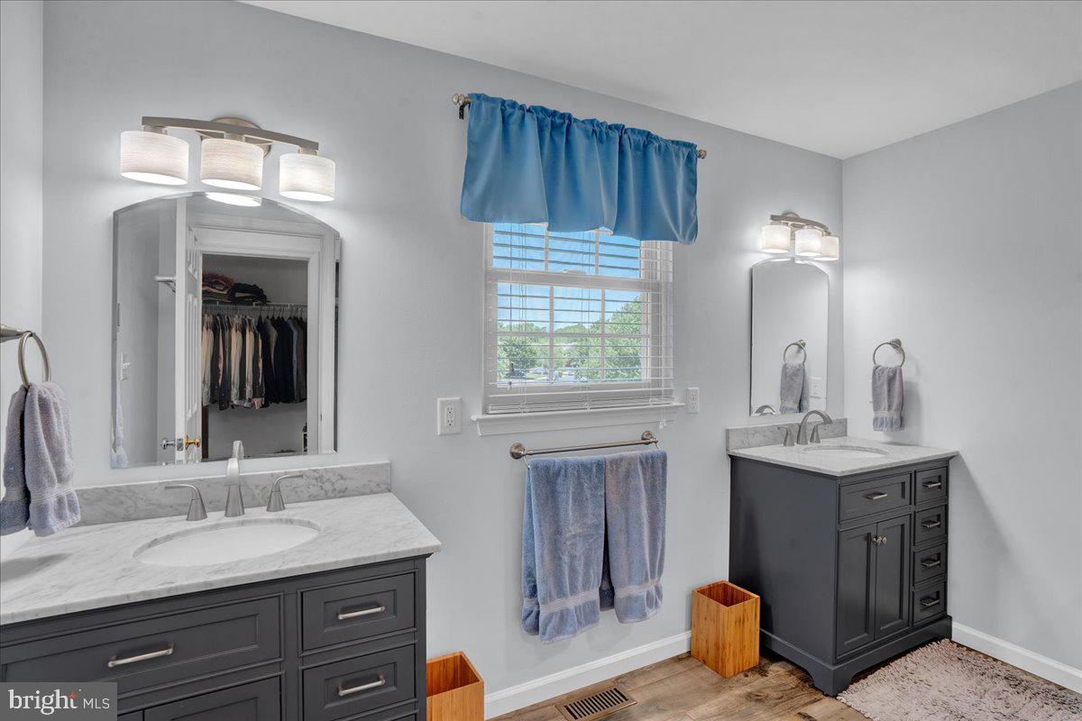 STONEGATE - Residential