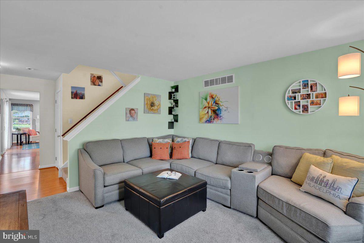 STONEGATE - Residential