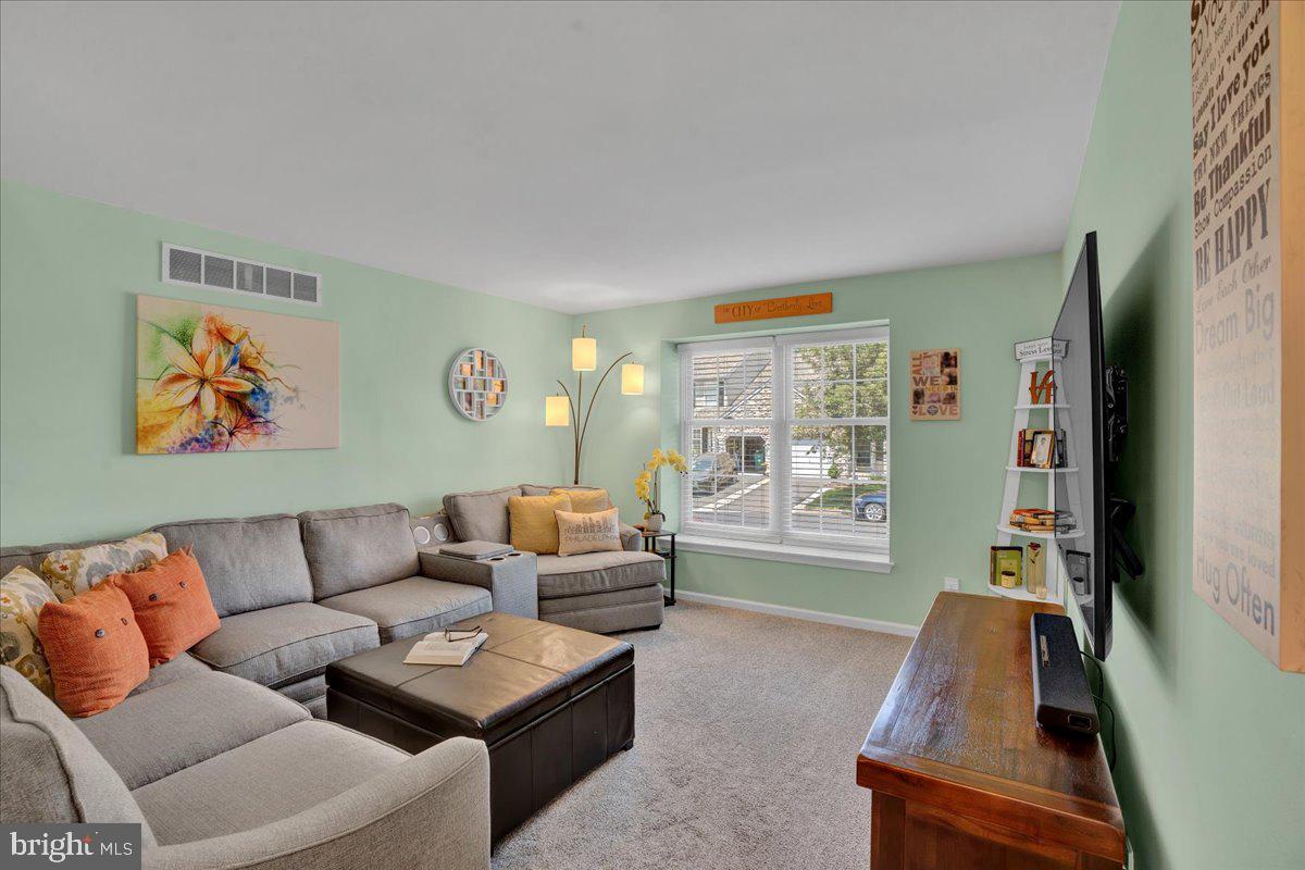 STONEGATE - Residential