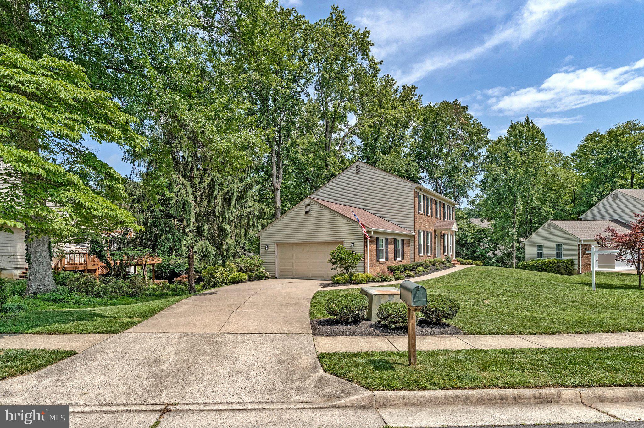 8422 BLEVINS WAY COURT