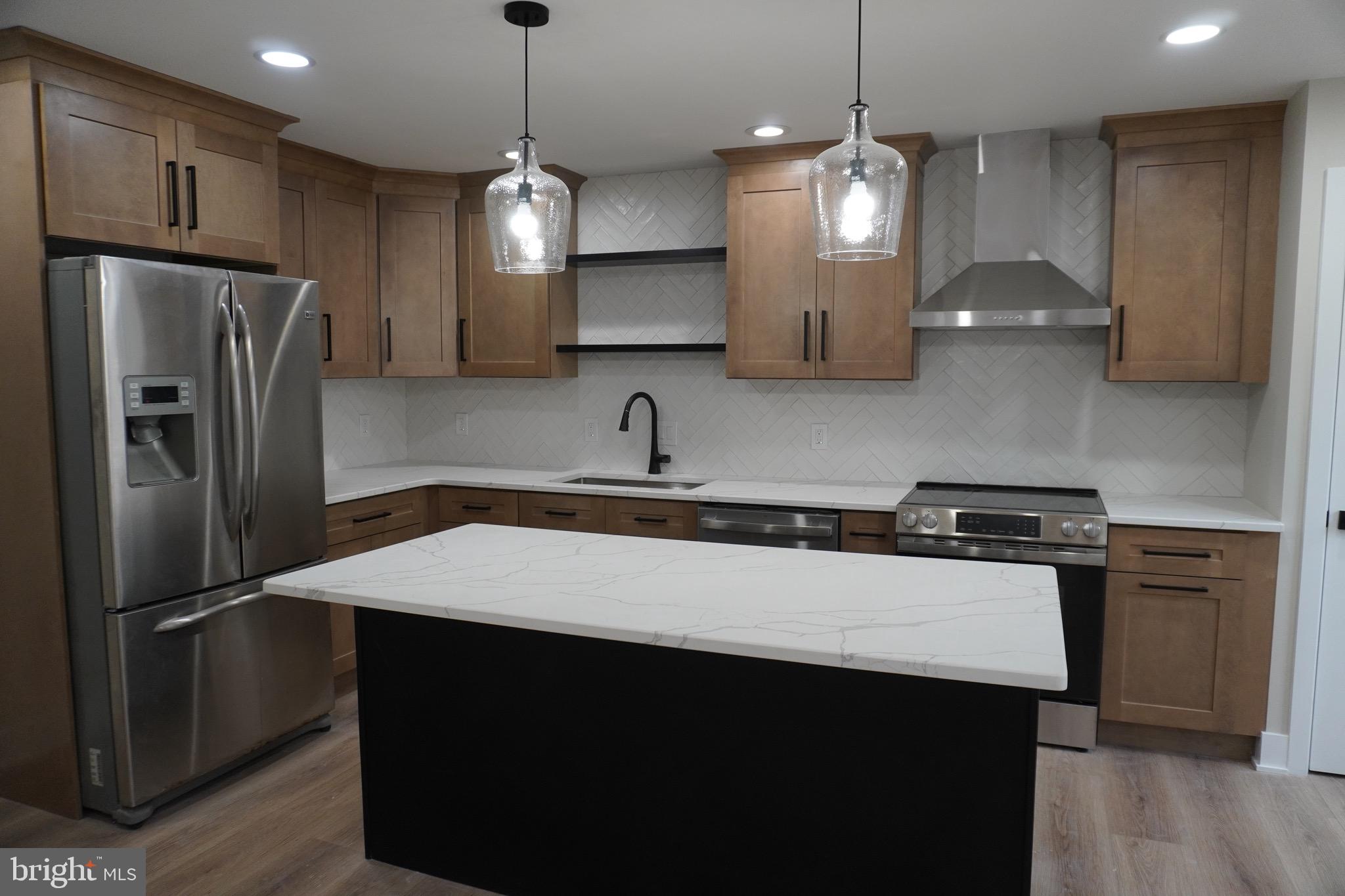 MAKEFIELD GLEN - Residential Lease