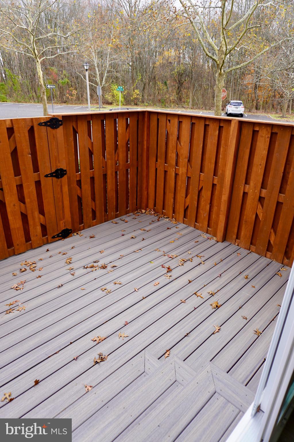 MAKEFIELD GLEN - Residential Lease