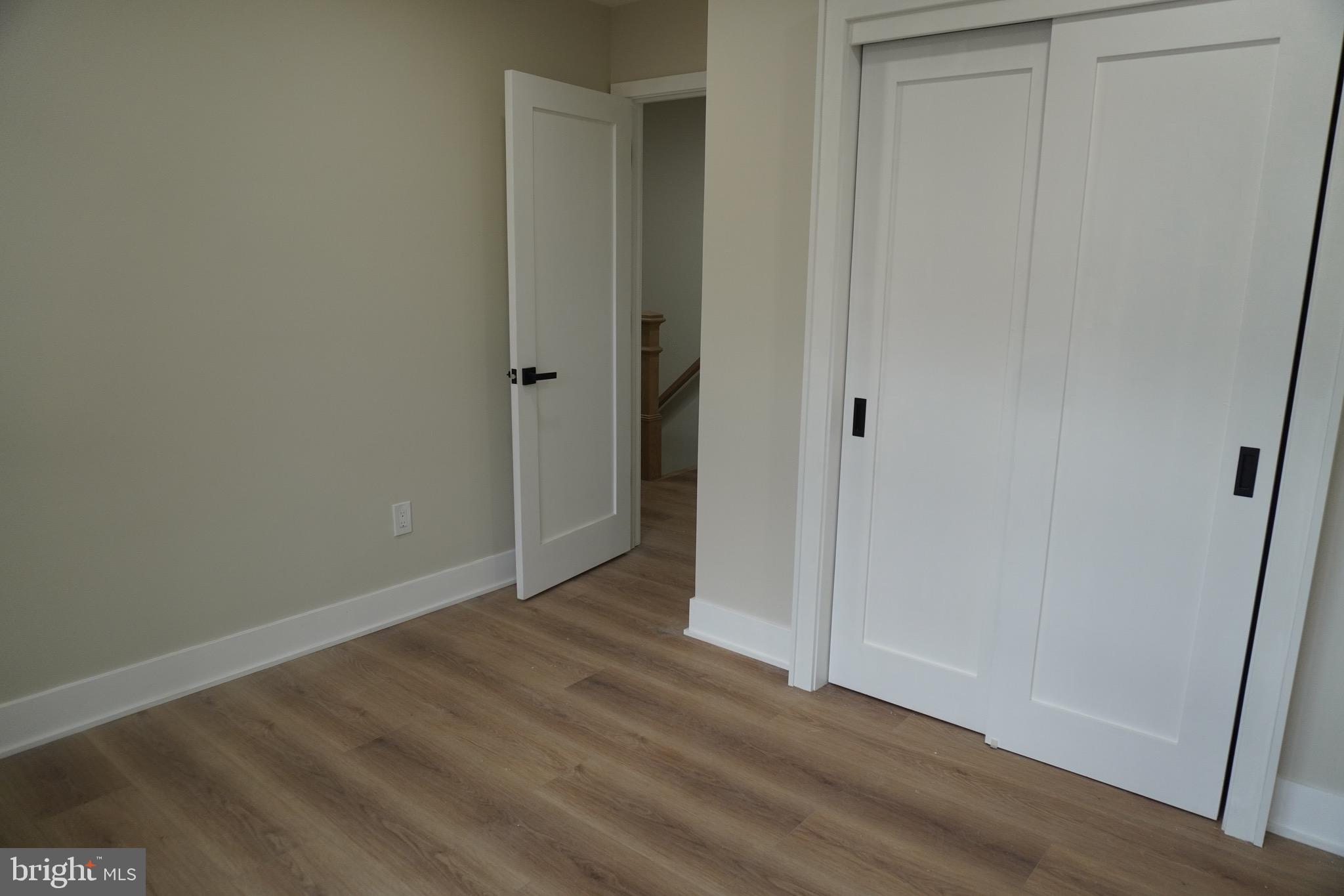 MAKEFIELD GLEN - Residential Lease