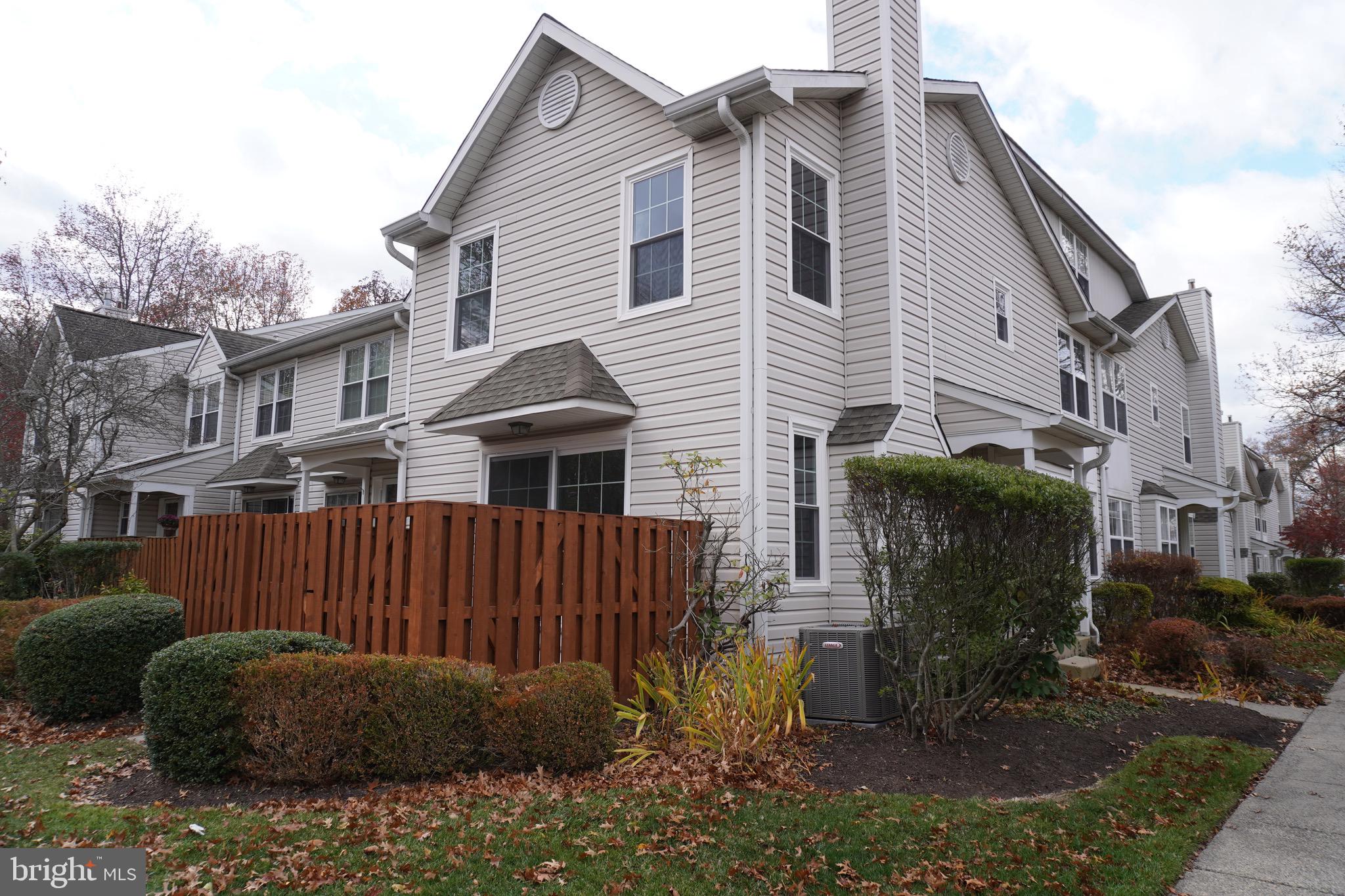 MAKEFIELD GLEN - Residential Lease