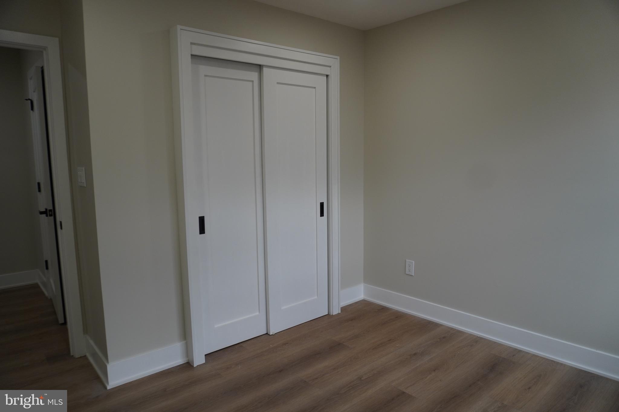 MAKEFIELD GLEN - Residential Lease