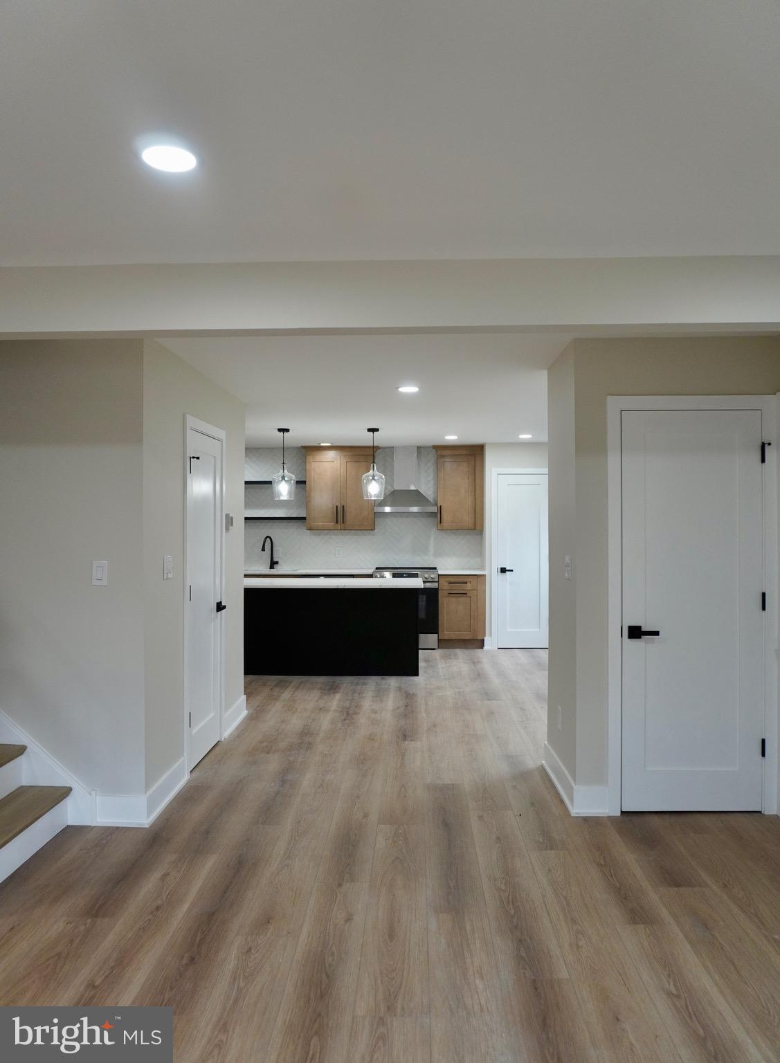 MAKEFIELD GLEN - Residential Lease