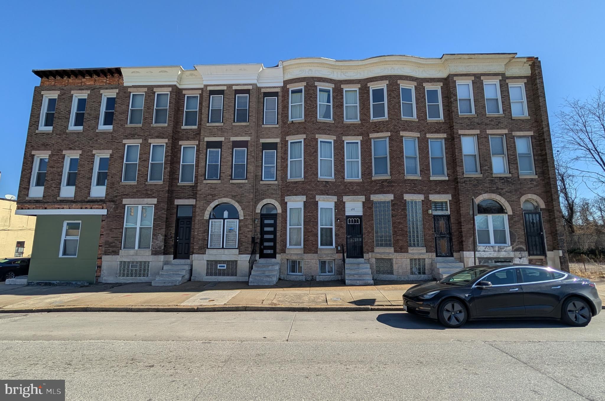 SANDTOWN-WINCHESTER - Residential