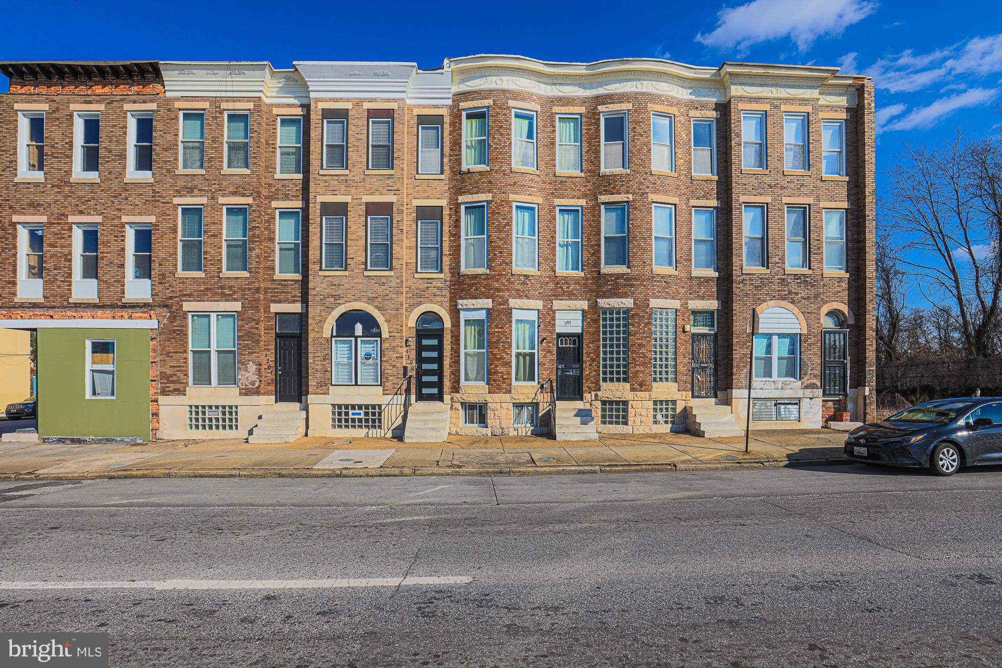 SANDTOWN-WINCHESTER - Residential