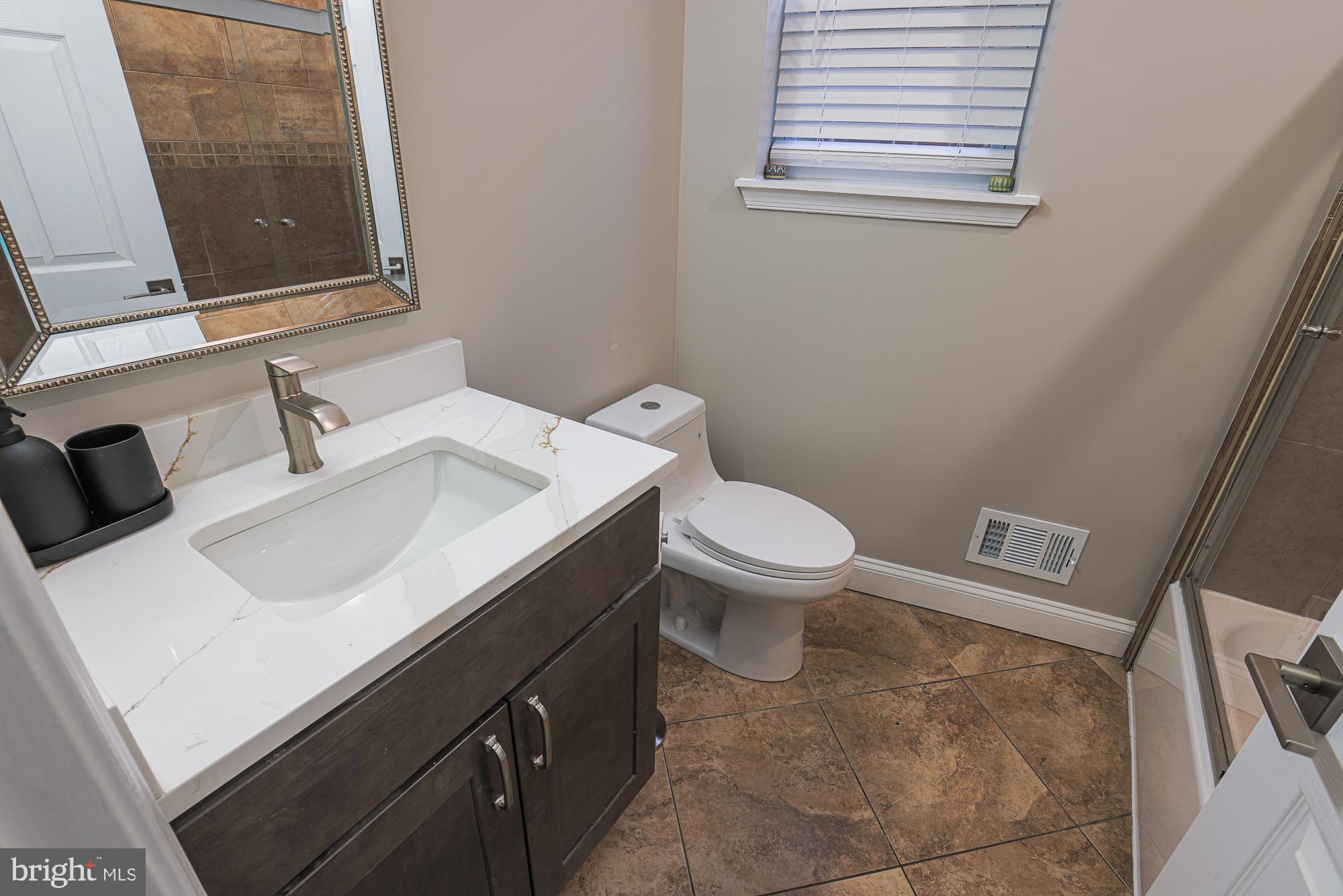 SANDTOWN-WINCHESTER - Residential