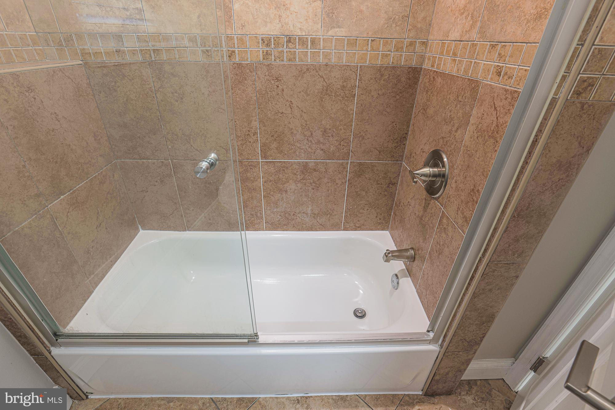 SANDTOWN-WINCHESTER - Residential