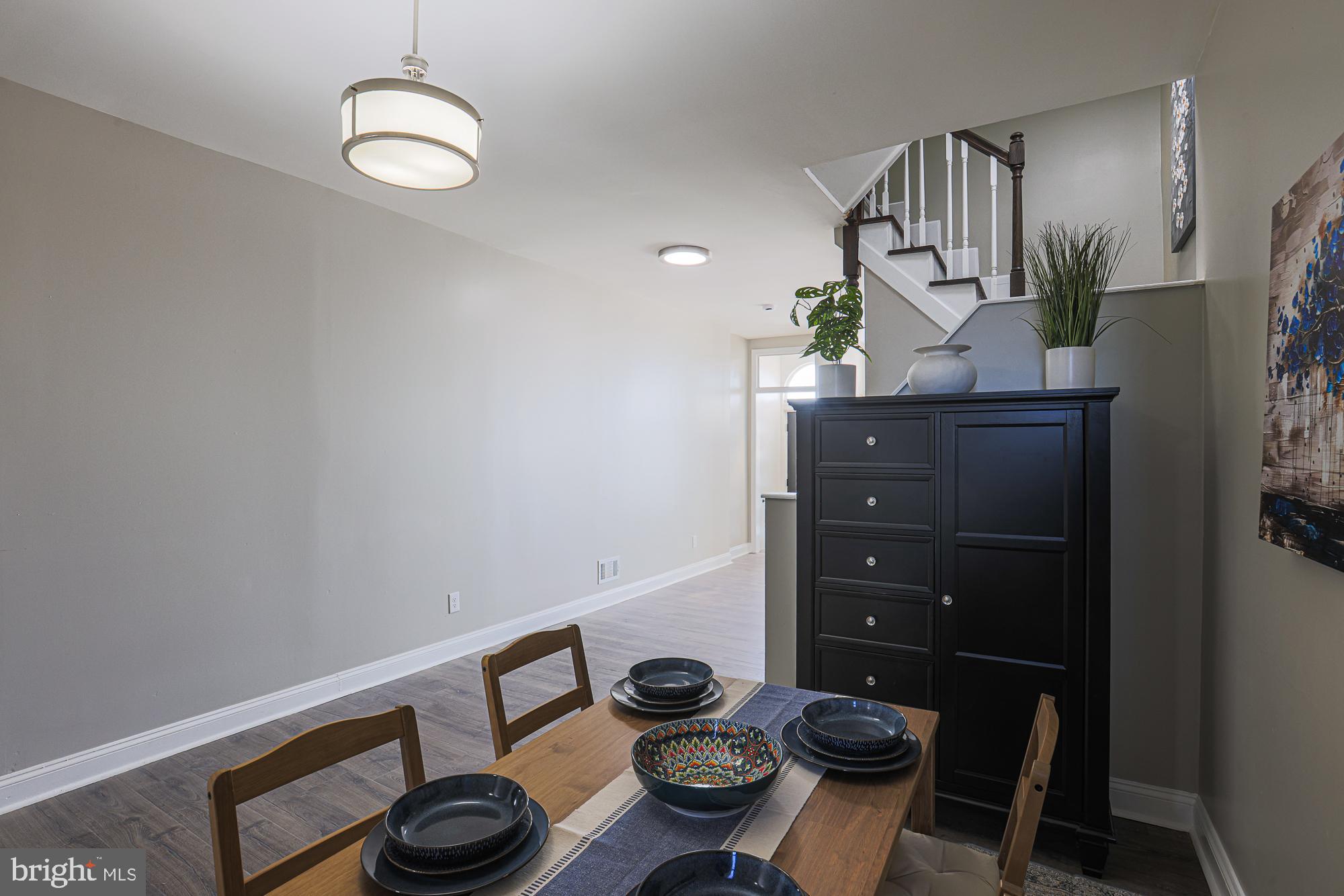 SANDTOWN-WINCHESTER - Residential